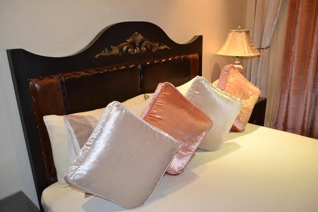 Kimberley Manor Guesthouse Экстерьер фото