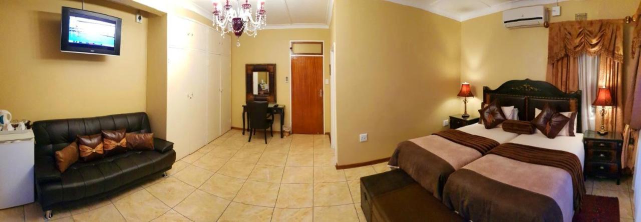 Kimberley Manor Guesthouse Экстерьер фото